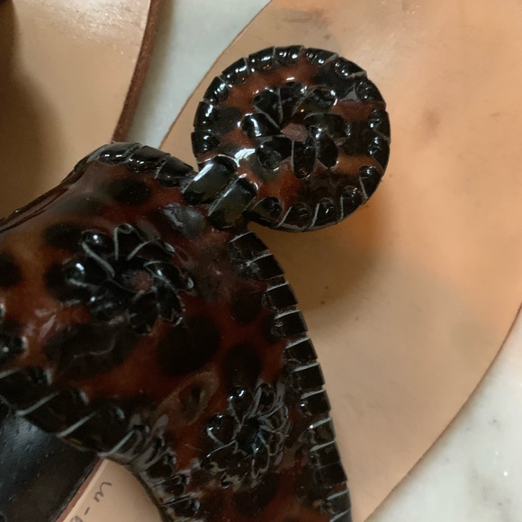 Jack Rogers tortoise print. Guc. - Picture 2 of 4
